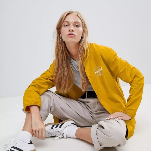 Herschel Voyage Coach Yellow packabke Jacket - Picture 2 of 12